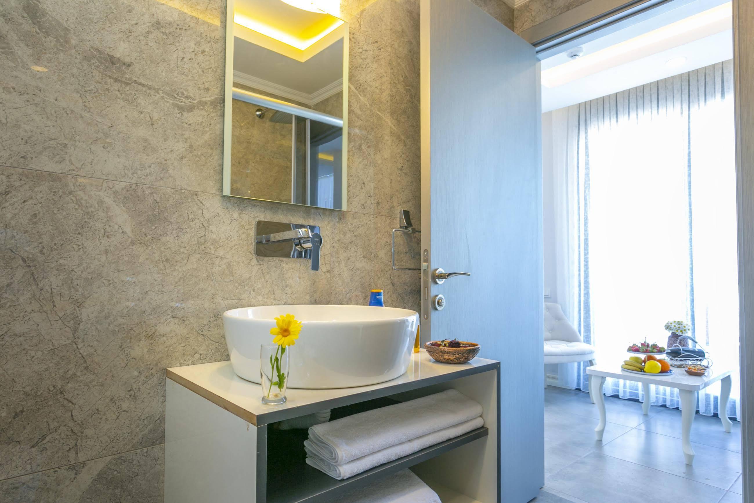 Monastery Suites Hotel-Fethiye Ölüdeniz Zewnętrze zdjęcie