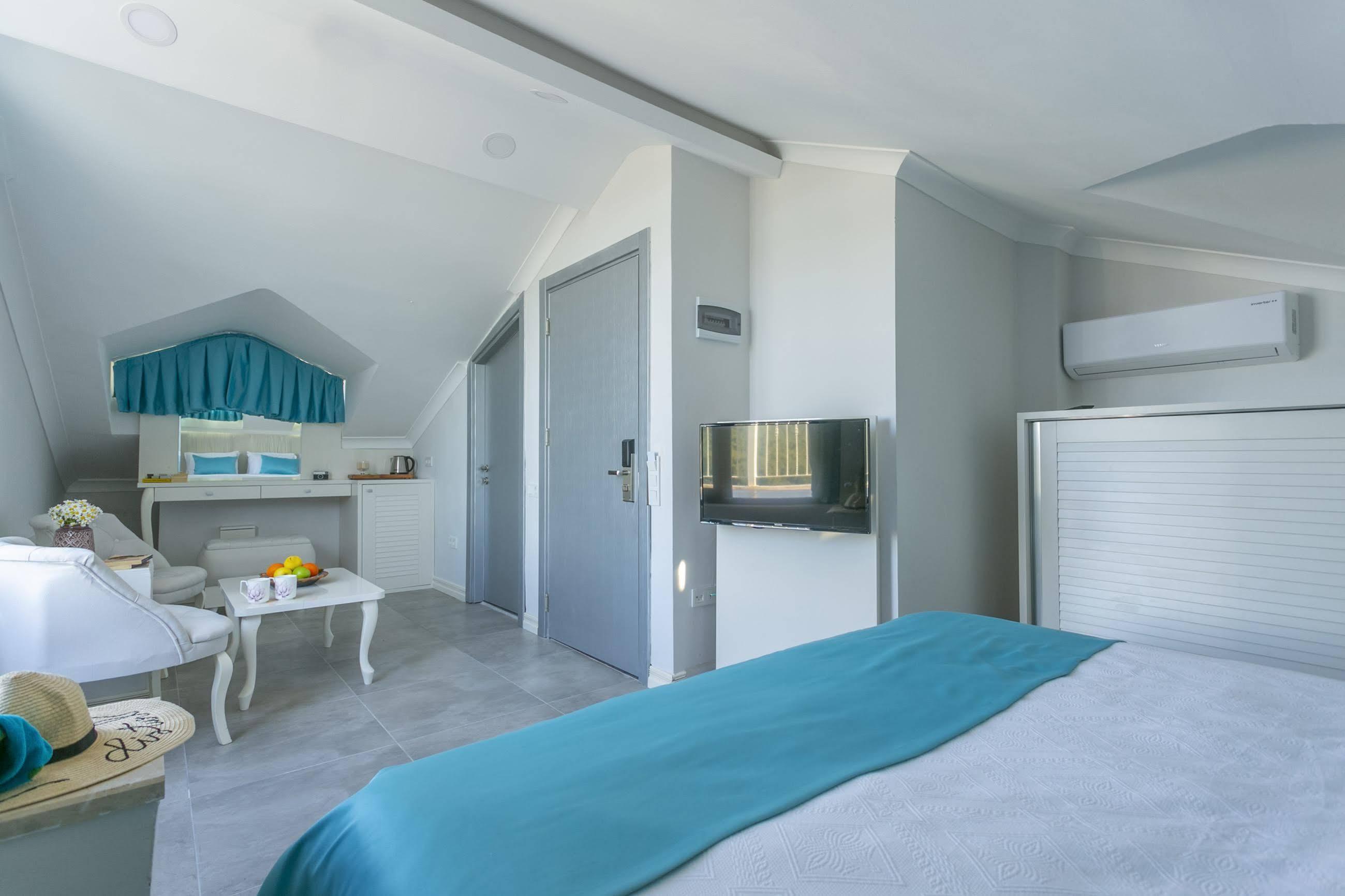Monastery Suites Hotel-Fethiye Ölüdeniz Zewnętrze zdjęcie