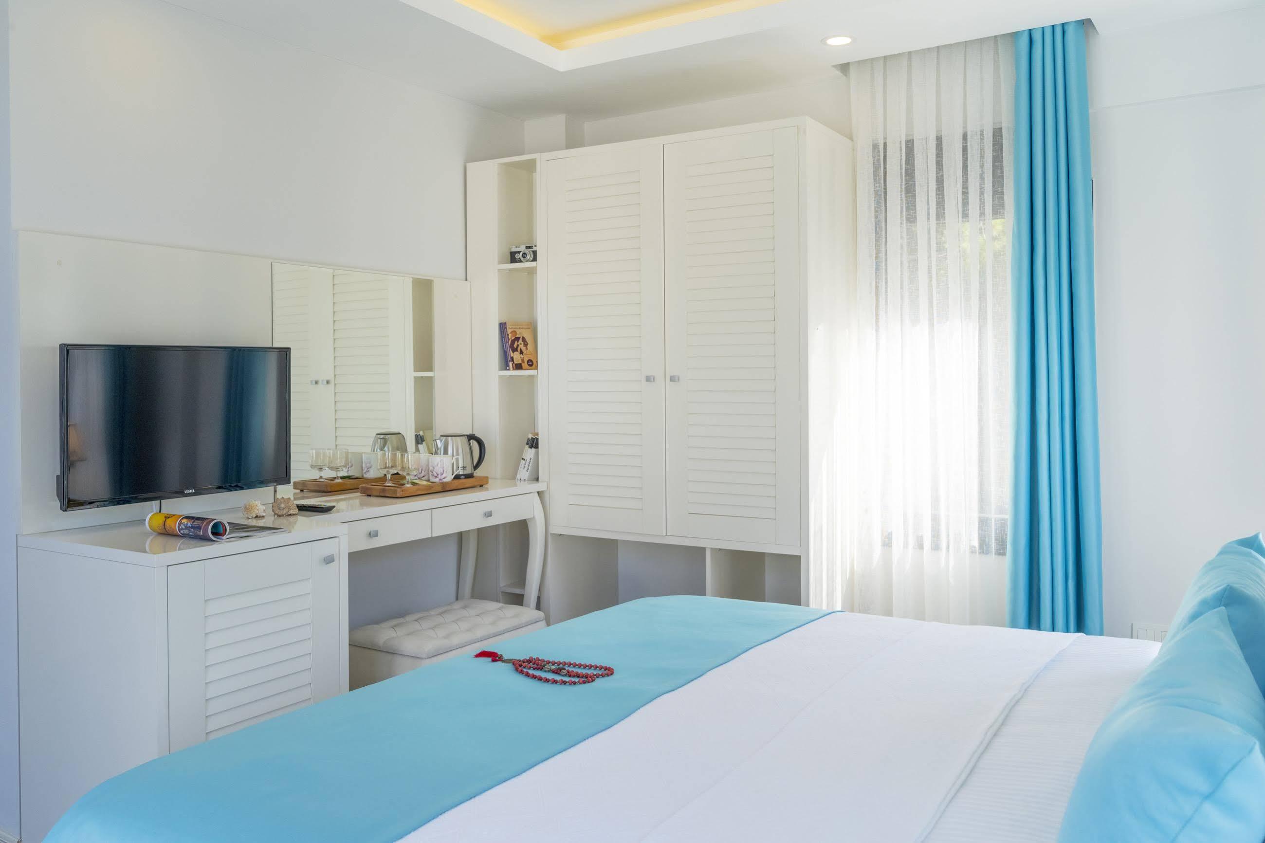 Monastery Suites Hotel-Fethiye Ölüdeniz Zewnętrze zdjęcie