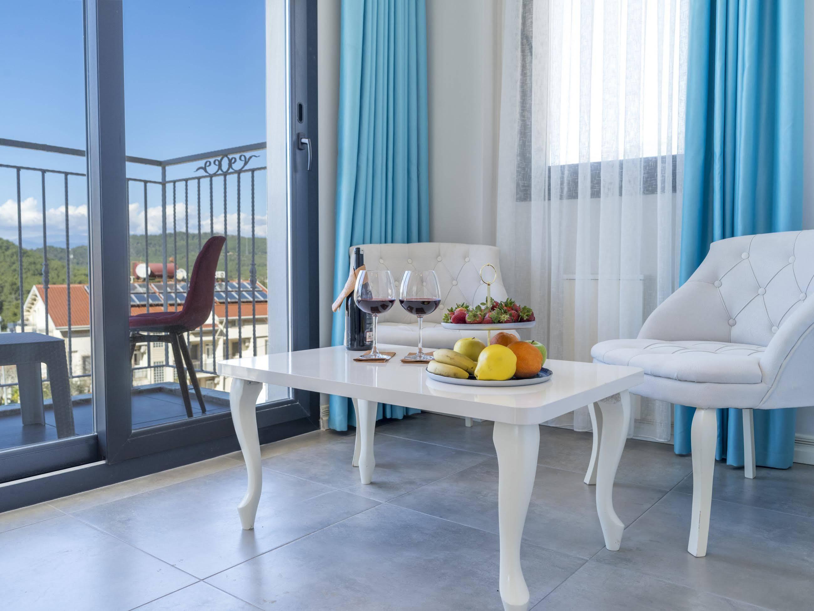 Monastery Suites Hotel-Fethiye Ölüdeniz Zewnętrze zdjęcie